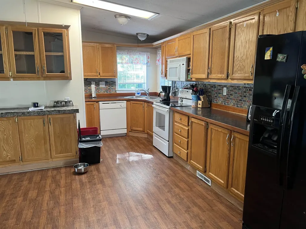 129 Monkton Road Ferrisburgh VT 05491