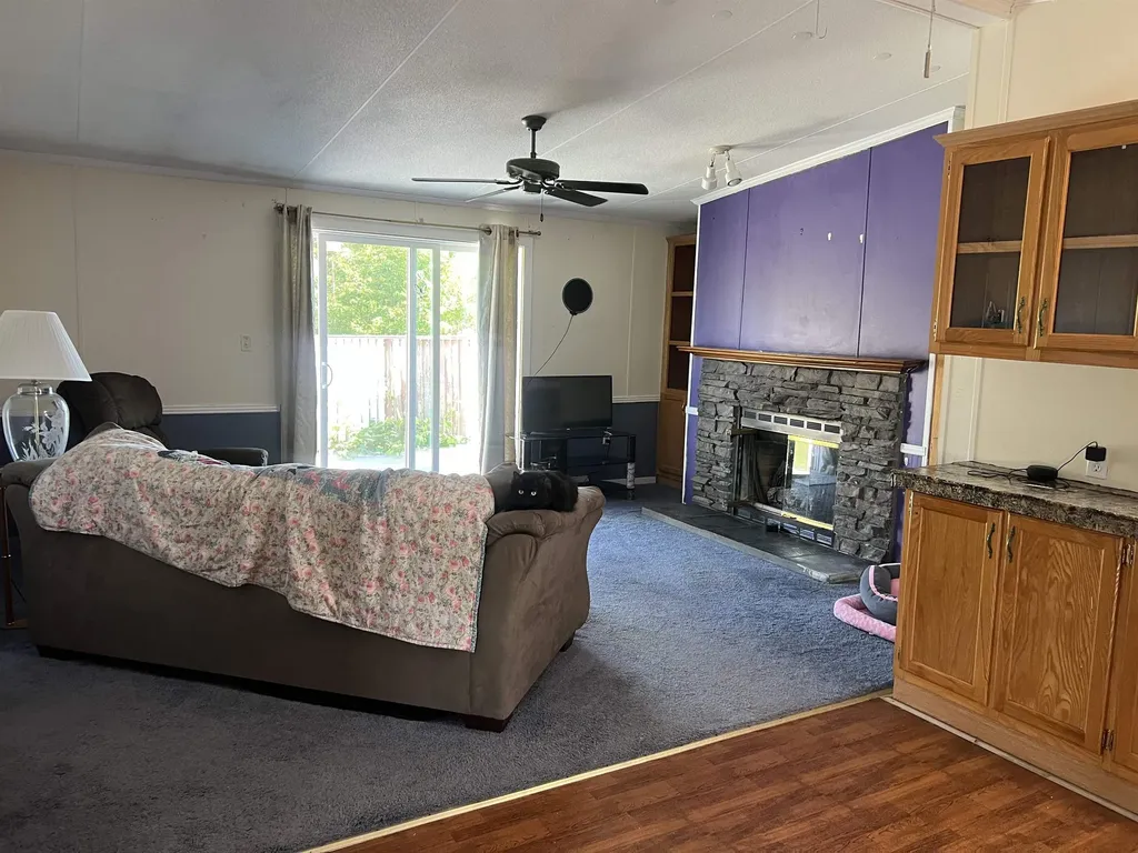 129 Monkton Road Ferrisburgh VT 05491