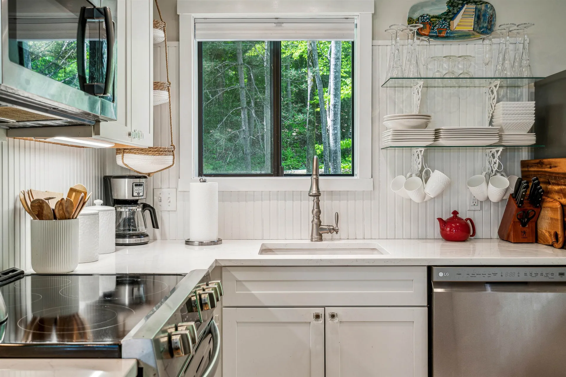 445 Old Quechee Road Hartford VT 05059