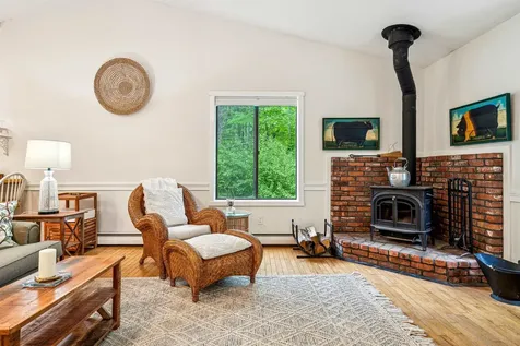 445 Old Quechee Road Hartford VT 05059