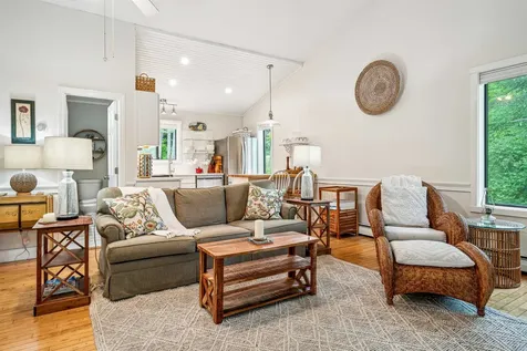 445 Old Quechee Road Hartford VT 05059
