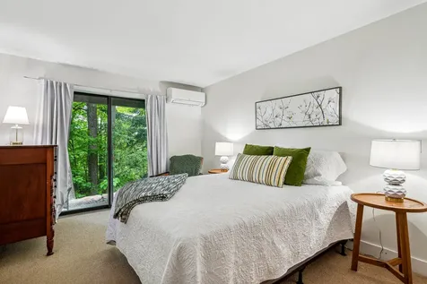 445 Old Quechee Road Hartford VT 05059