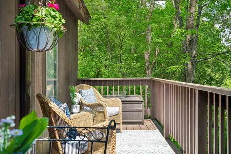 445 Old Quechee Road Hartford VT 05059