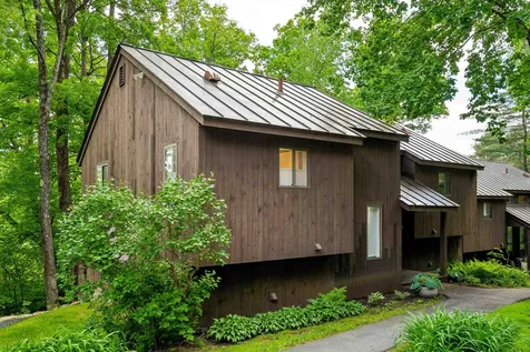 445 Old Quechee Road Hartford VT 05059