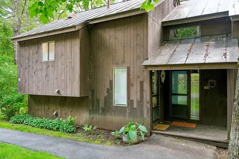 445 Old Quechee Road Hartford VT 05059