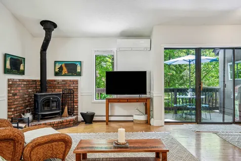 445 Old Quechee Road Hartford VT 05059