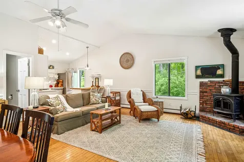 445 Old Quechee Road Hartford VT 05059