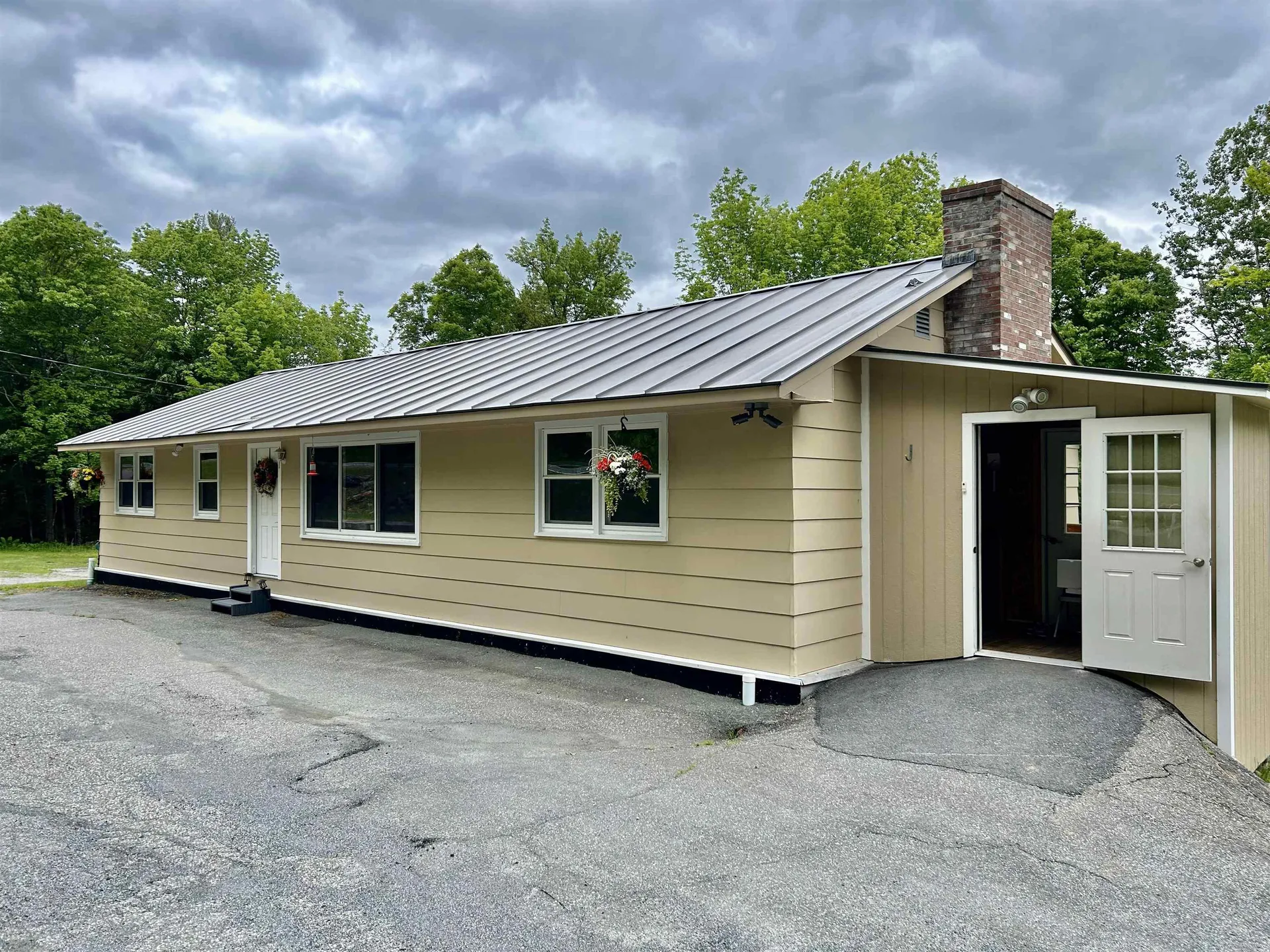 7 Rennie Road Hanover NH 03755