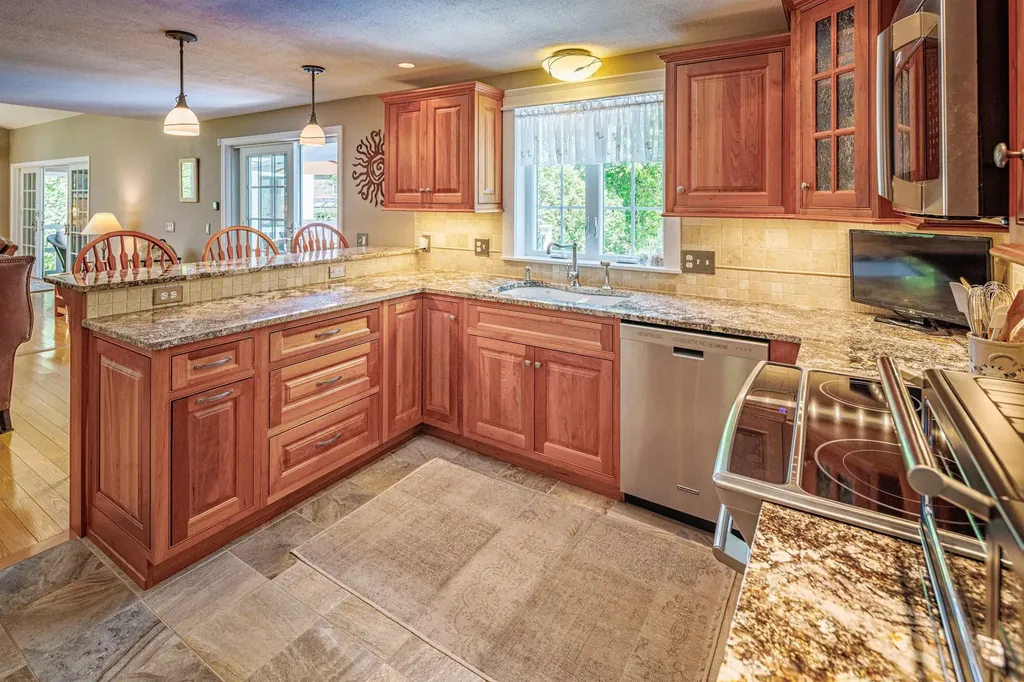 8 Brickyard Drive Dover NH 03820