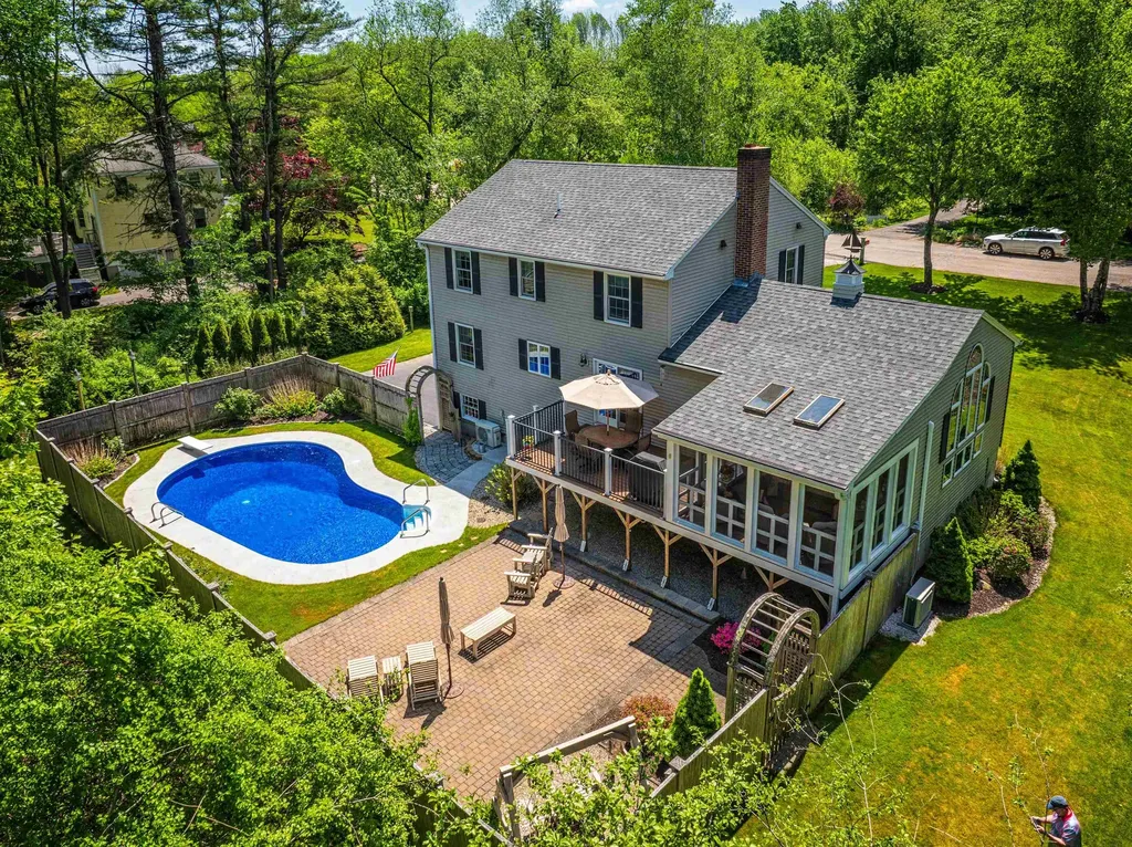 8 Brickyard Drive Dover NH 03820