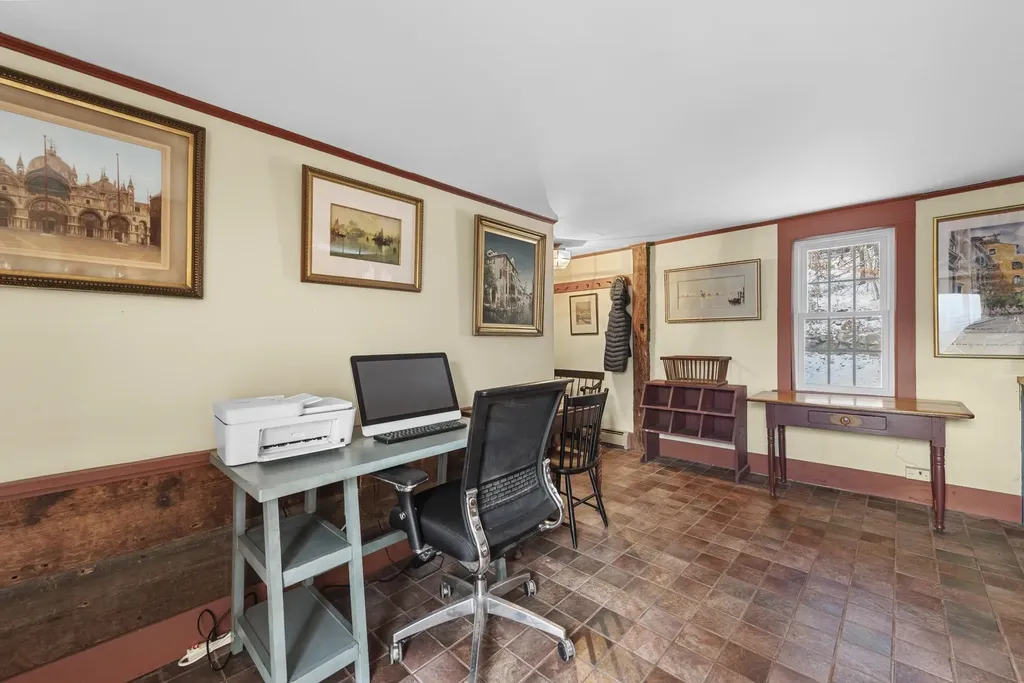 1725 Summer Street Bristol NH 03222