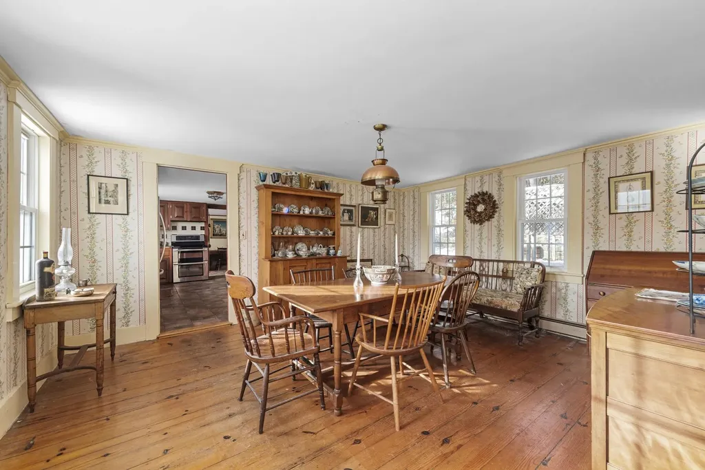1725 Summer Street Bristol NH 03222