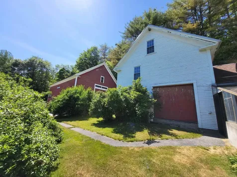 1725 Summer Street Bristol NH 03222