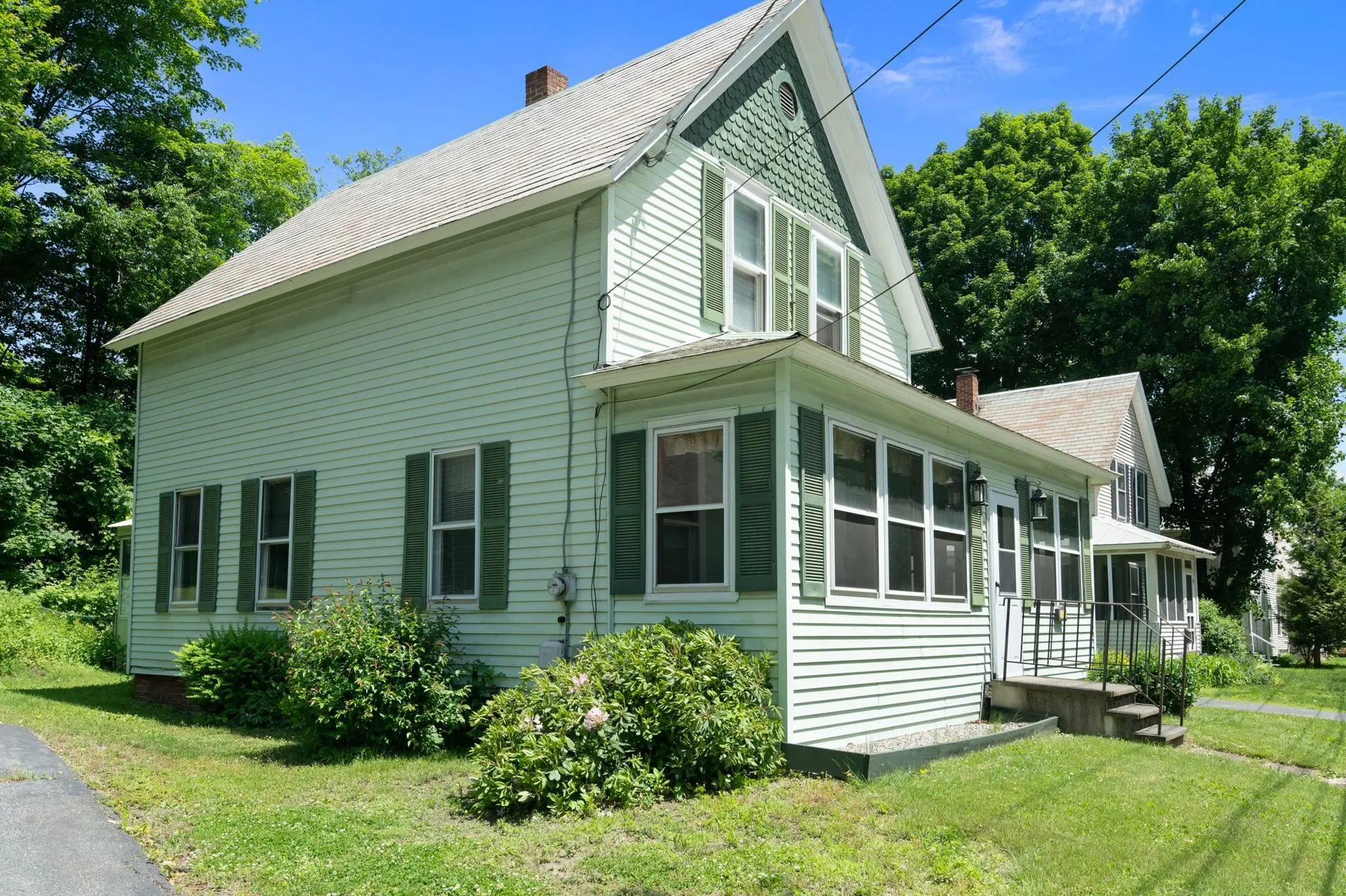 91 Pine Street Brattleboro VT 05301