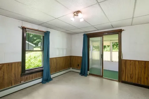 91 Pine Street Brattleboro VT 05301