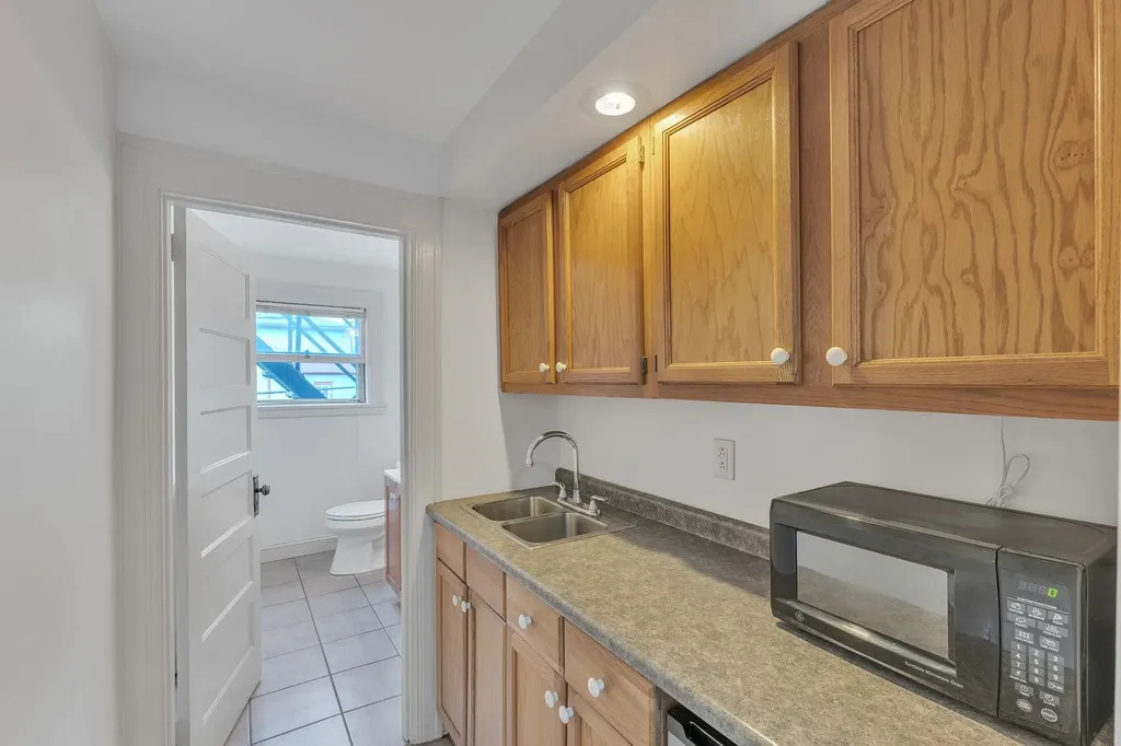 72 Hungerford Terrace Burlington VT 05401