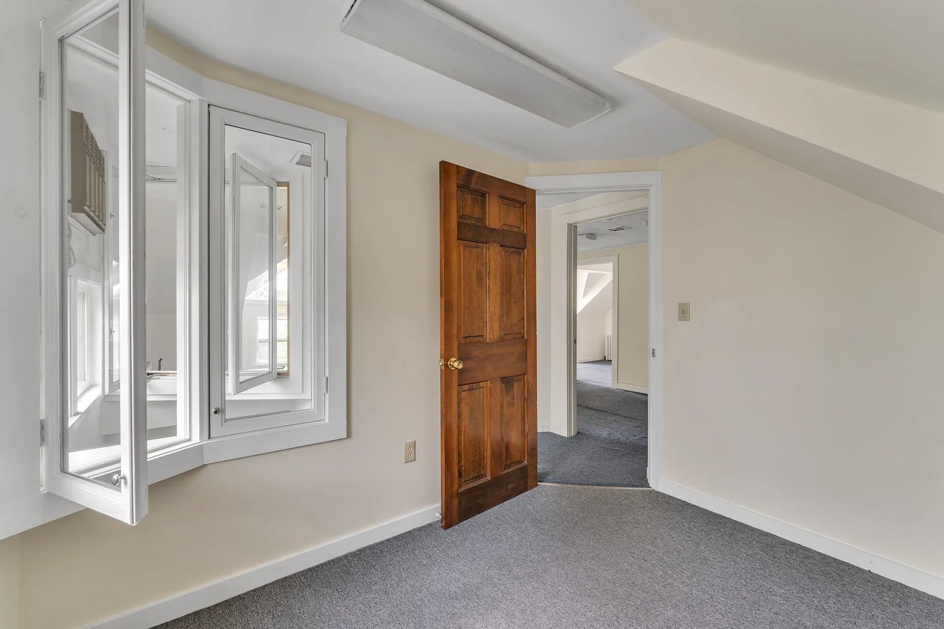 72 Hungerford Terrace Burlington VT 05401