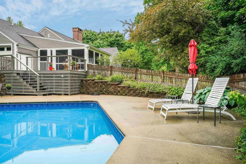 1 Whittaker Drive Stratham NH 03885