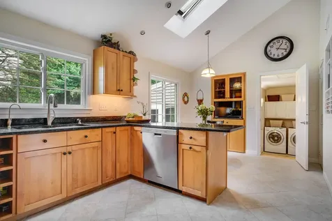 1 Whittaker Drive Stratham NH 03885