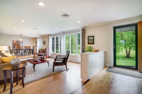 1 Whittaker Drive Stratham NH 03885