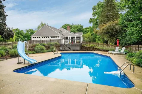 1 Whittaker Drive Stratham NH 03885