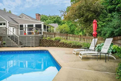 1 Whittaker Drive Stratham NH 03885