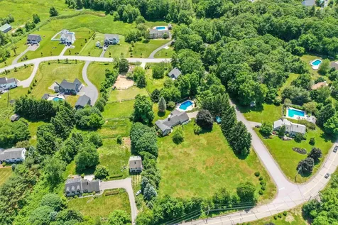 1 Whittaker Drive Stratham NH 03885