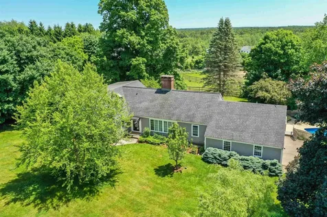 1 Whittaker Drive Stratham NH 03885
