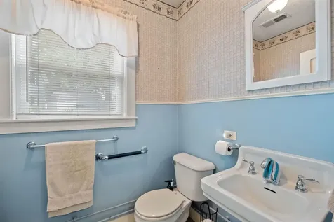57 Lyford Street Laconia NH 03246