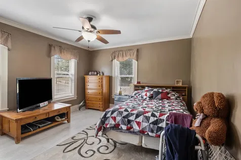 57 Lyford Street Laconia NH 03246