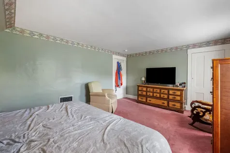 57 Lyford Street Laconia NH 03246