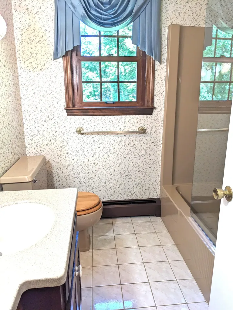 19 Sweetbriar Lane Hampton NH 03842