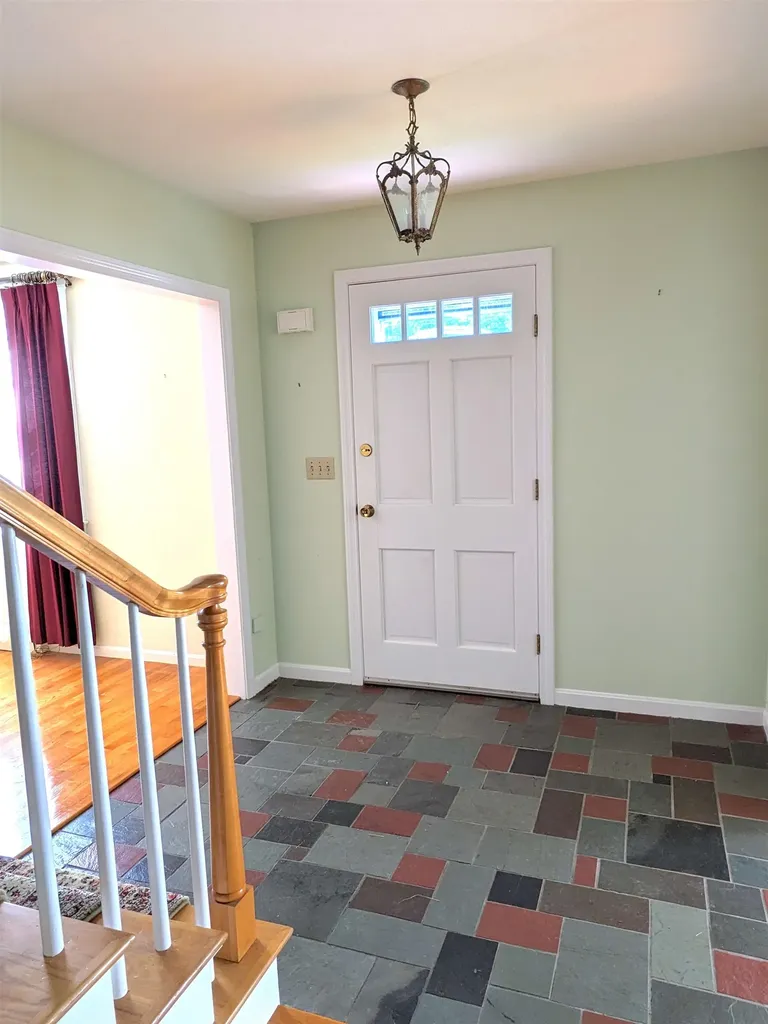 19 Sweetbriar Lane Hampton NH 03842