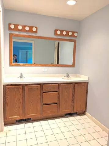 19 Sweetbriar Lane Hampton NH 03842
