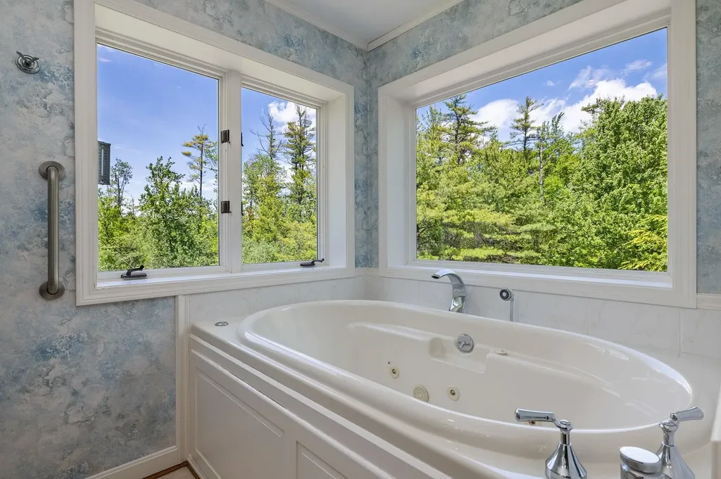 27 Rock Orchard Lane Rye NH 03870