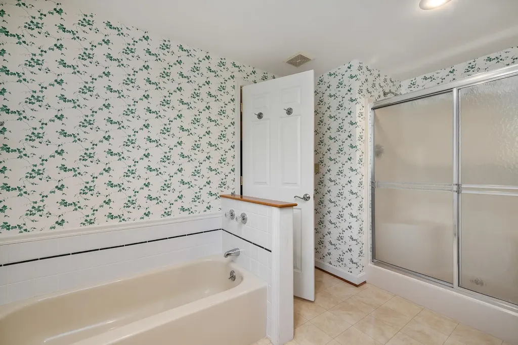 27 Rock Orchard Lane Rye NH 03870