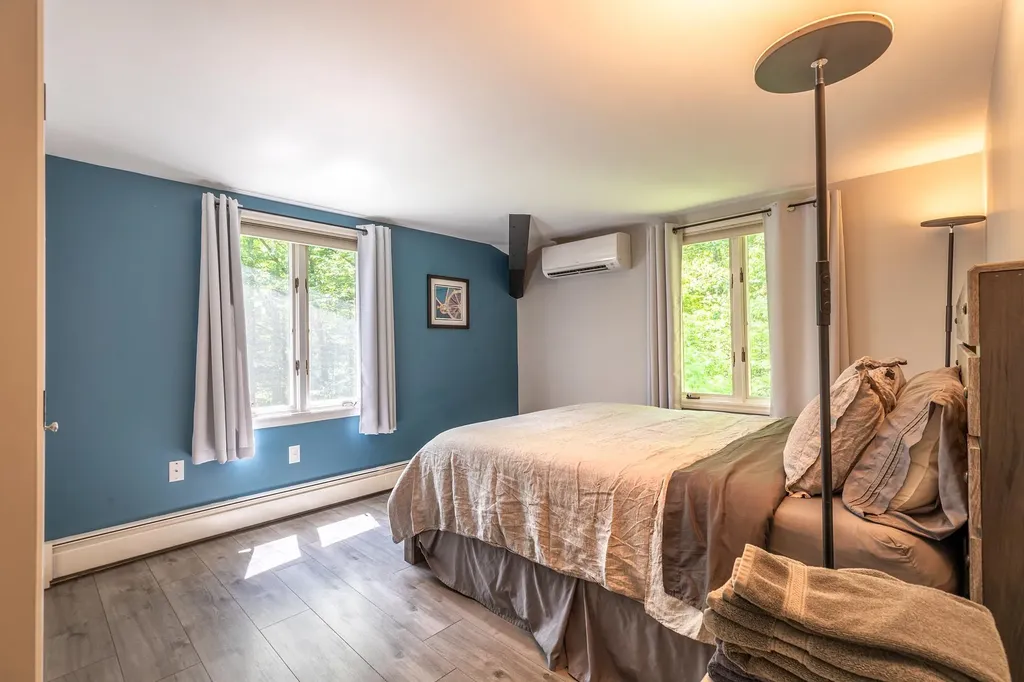 293 Mcnamara Road Dorset VT 05251