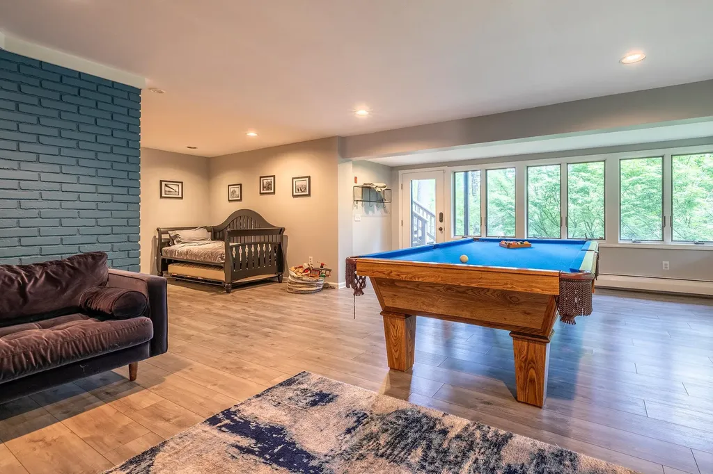 293 Mcnamara Road Dorset VT 05251