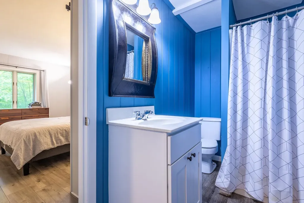 293 Mcnamara Road Dorset VT 05251