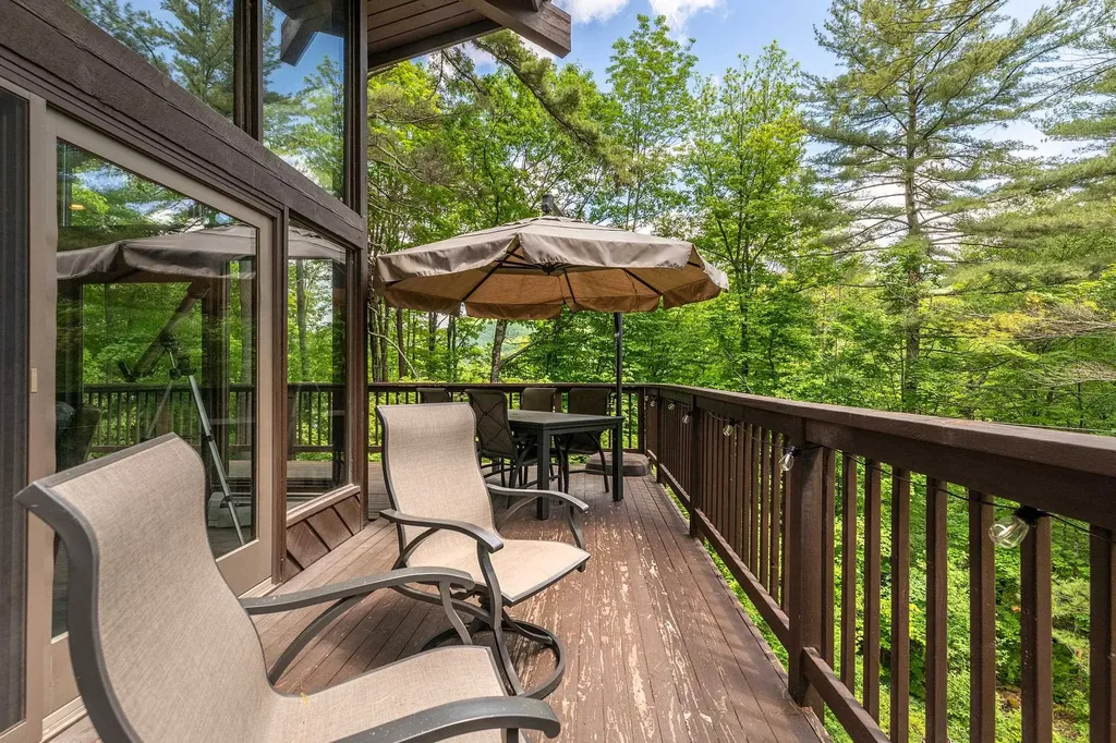 293 Mcnamara Road Dorset VT 05251