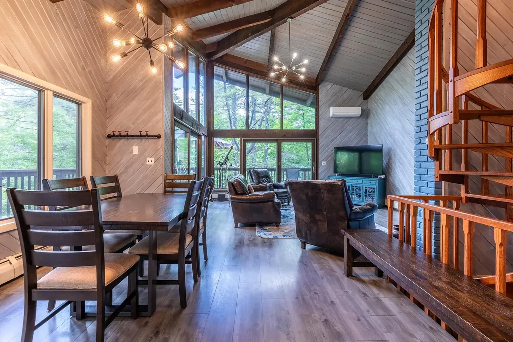 293 Mcnamara Road Dorset VT 05251