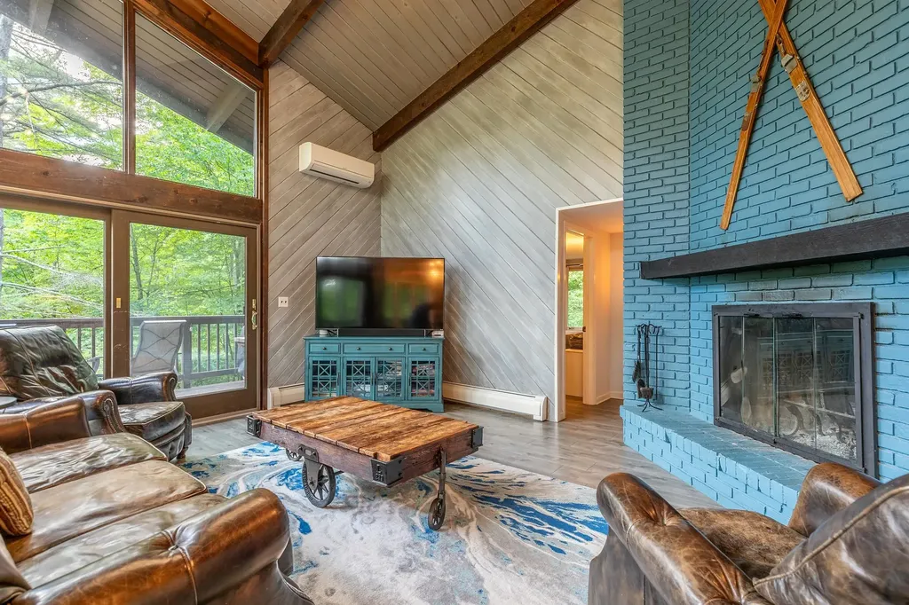 293 Mcnamara Road Dorset VT 05251