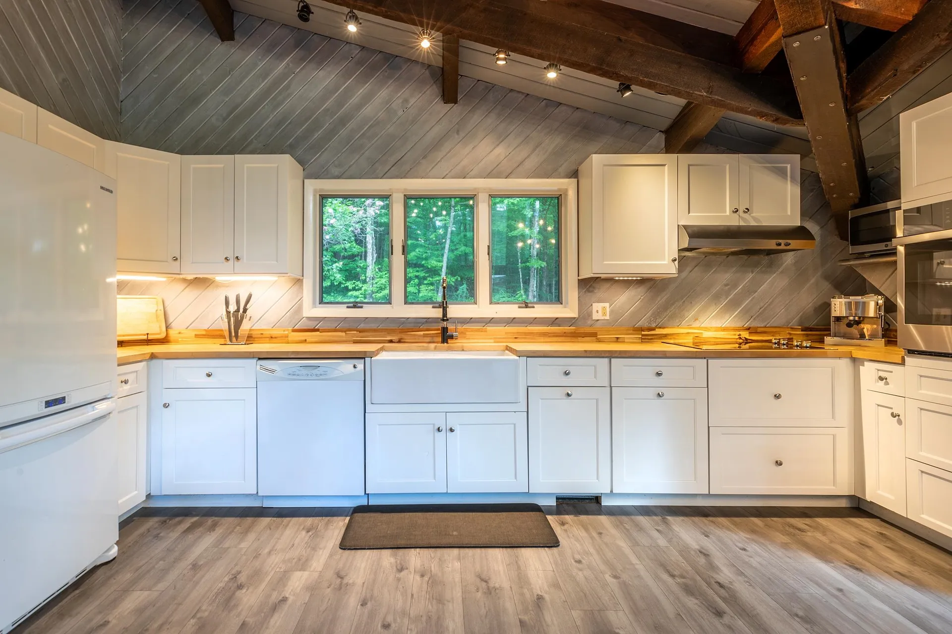 293 Mcnamara Road Dorset VT 05251