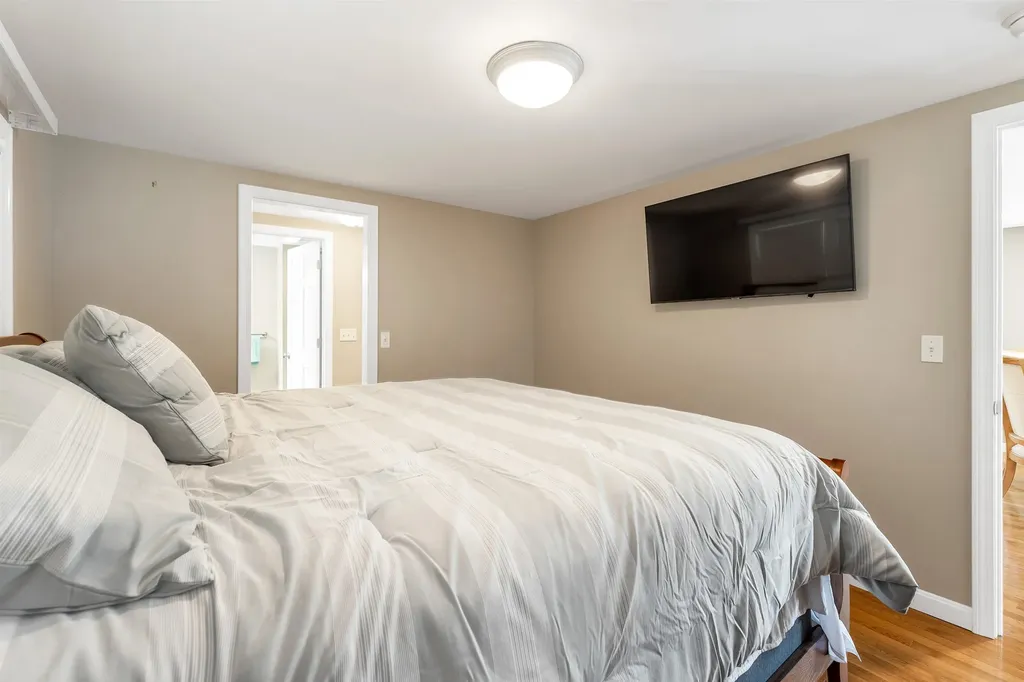 11 Virginia Court Alton NH 03810