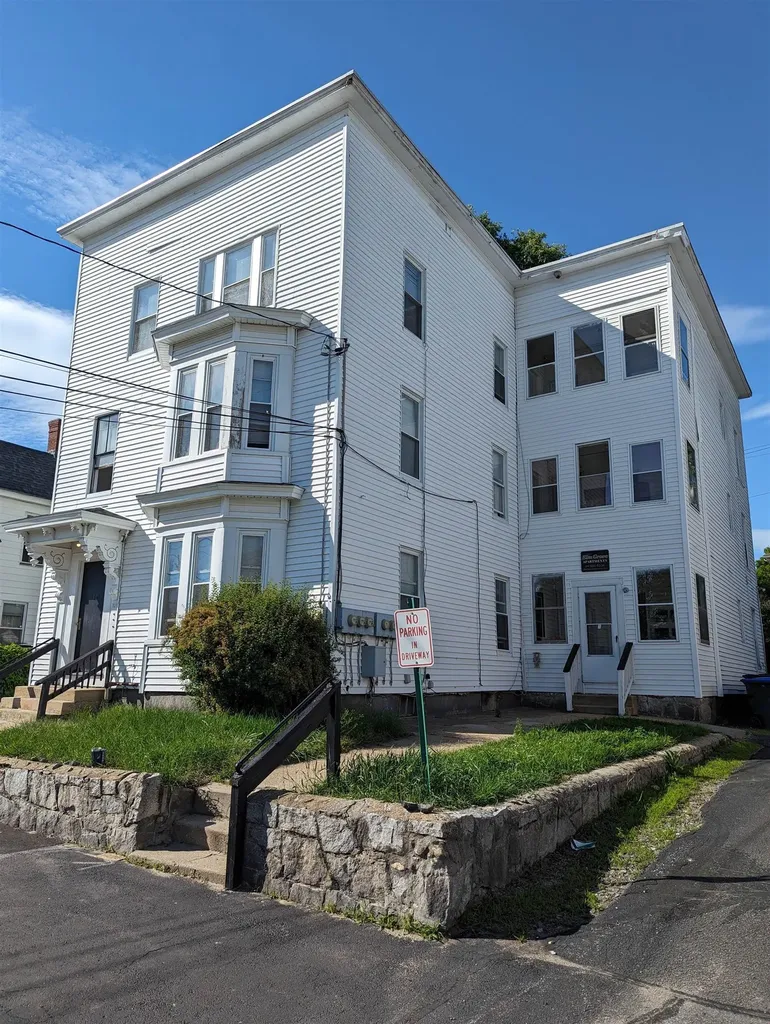 179 Blaine Street Manchester NH 03102