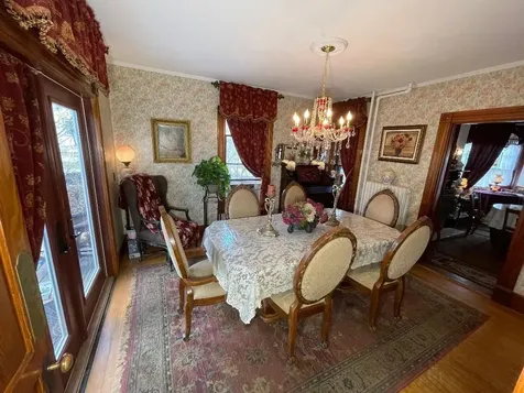 8 Pleasant Street Plymouth NH 03264
