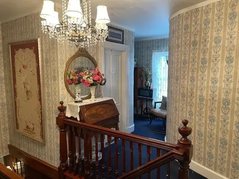 8 Pleasant Street Plymouth NH 03264