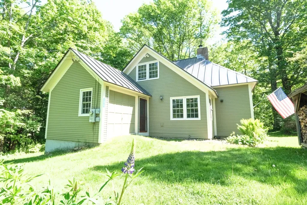 1375 South Hill Road Ludlow VT 05149