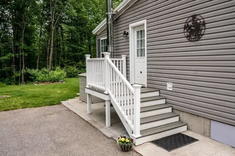1453 Upper City Road Pittsfield NH 03263