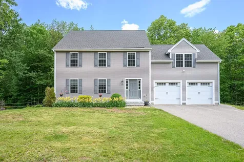 21 Walnut Hill Road Sandown NH 03873